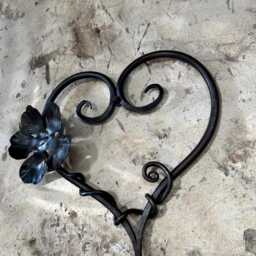 Heart & Petal Flower Entwined Valentines 6Th Wedding Anniversary Or Gift, Everlasting Made Of Iron, Blacksmith - thumbnail 3