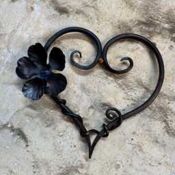 Heart & Petal Flower Entwined Valentines 6Th Wedding Anniversary Or Gift, Everlasting Made Of Iron, Blacksmith - thumbnail 2