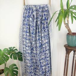 Kantha Stitch Pure Cotton Reversible Bed/Sofa Throw King Size - Handmade Handprinted Floral Dohar White Indigo Blue Paisley Stripe Border - thumbnail 2