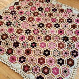 Handmade Crocheted African Hexagon Blanket - thumbnail 4