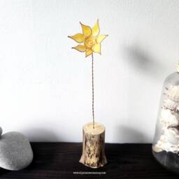 Sunflower On Driftwood Boho Beach Copper Wire Flower Sculpture - thumbnail 3