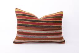 Handwoven Kilim Lumbar Pillow Cover Vintage Turkish Wool, 16x24 - thumbnail 1