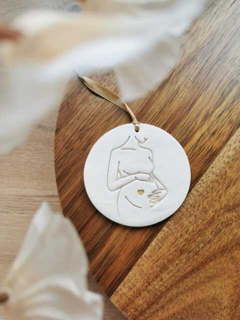 Clay Medallion For Pregnancy Announcement, Woman Drawing - Godmother, Godfather, Grandma Announcement Baby Is Coming