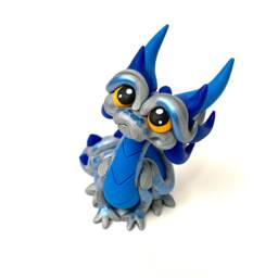 Ixxus - Polymer Clay Dragon Dice Holder Silver, Medium Blue, & Cobalt Blue - thumbnail 2