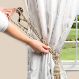 "D??copro Curtain & Drapery Tassel Tieback, Length 8"" - 20cm, Spread 35" - thumbnail 3