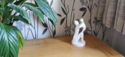 Mother & Child 3D Printed Sculpture - Bio Plastic Gift, Home Decor Mothers Day Gift - thumbnail 1