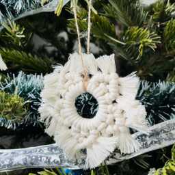 Diy 2 X Snowflakes Craft Kit - Easy Christmas Decorations Boho Ornaments Macrame For Begginers Secret Santa Crafty Person Gift - thumbnail 3
