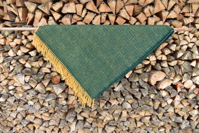 Green Lambswool Plaid Blanket Warm Wool Cover With Fringes - image 1