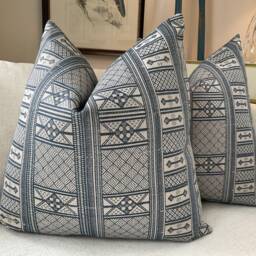 Peter Dunham Indoor/Outdoor Masai in Indigo & Natural-Woven Cover(S - thumbnail 4