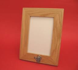 "Watering Can Design Real Oak Picture Frame 6"" X 4" - thumbnail 1