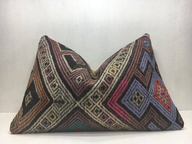 Vintage Kilim Lumbar Pillow Cover, Turkish Home Decor - 16x24 - image 1