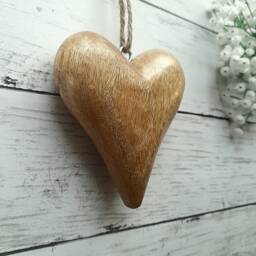 Natural Chunky Mango Wood Hanging Heart Decoration - The Home & Hearts Shop Rustic Shabby Wall Decor Gift Wedding Christmas - thumbnail 3