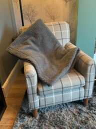 Luxuriously Cosy Fleece Lap Blanket By Pnh?? 150 X 100cm, Double Layered, 9 Colours - thumbnail 1