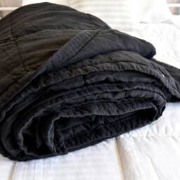 King Size Black Linen Quilt Stonewashed Organic Bedding 118x108 - thumbnail 4