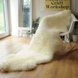 "100% British Rare Breed Double Sheepskin Rug in Undyed ""Mendip Pearl" - thumbnail 3
