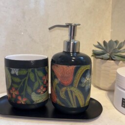 William Morris Golden Lily 3 Piece Set - Bathroom Ceramic Soap Dispenser, Toothbrush Holder & Black Metal Tray - thumbnail 3