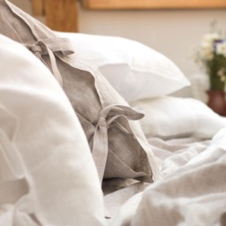 Linen Pillowcase With Ties White & Oatmeal, Pure Bedding - thumbnail 3