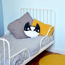 Black & White Velvet Cat Head Cushion - Handmade Cat Decoration - thumbnail 3