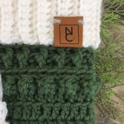 Handmade Chunky Knit Christmas Stocking - Acrylic Llama Applique - thumbnail 2