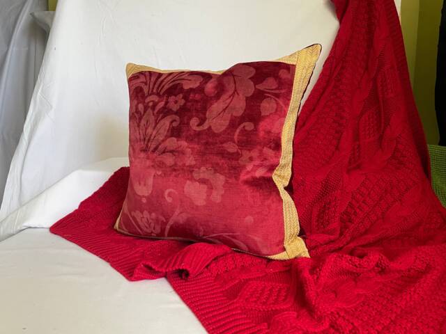 "Red Velvet Pillow Cover Gold Jacquard Woven Accent, 18""x 18" - image 1