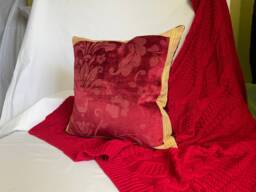 "Red Velvet Pillow Cover Gold Jacquard Woven Accent, 18""x 18" - thumbnail 1
