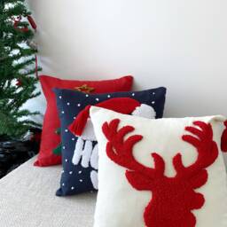 Hand Tufted Christmas Pillow Cover, Red Deer Embroidered Cushion Cover, Winter Holiday Home Decor Rug, Merry Ornament, Noel Gift - thumbnail 3