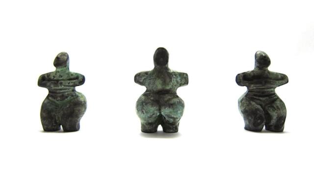 Free Shipping Of One Small Bronze Cycladic Decorative Woman Idol, Abstract Form , Fat Woman Prehistoric Idol - image 1