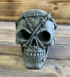Stone Garden Barbed Wire Skull Gothic Human Head Ornament Statue - thumbnail 1