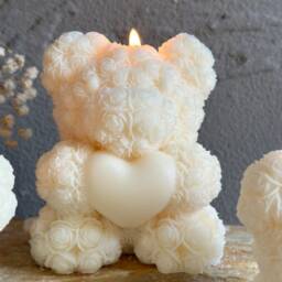 Rose Teddy Bear Candle, Valentine's Day Gift For Her, Soy Wax Love Romantic Home Decor - 10cm - thumbnail 2