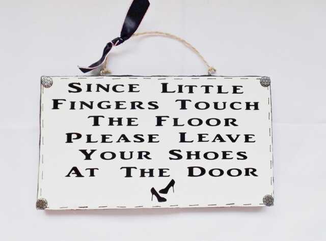 Remove Shoes Sign Childrensplaque Nursery Home Decor Thoughtful Family Friends Gift - image 1