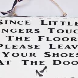 Remove Shoes Sign Childrensplaque Nursery Home Decor Thoughtful Family Friends Gift - thumbnail 3