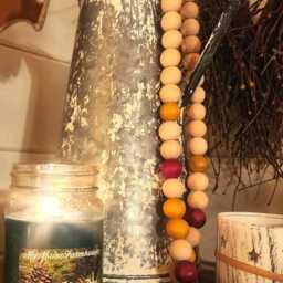 Maine Pine Soy Candle Hand-Poured Woodsy Scent - thumbnail 2
