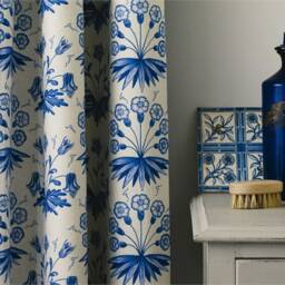 Morris & Co Primrose & Columbine Curtains - thumbnail 4