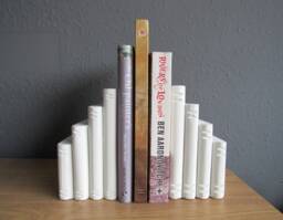 Book Shaped Bookends Concrete Bookshelf Decor Book Holder Heavy, Modern Decorative Unique Bookend Nursery Lovers Gift - thumbnail 1