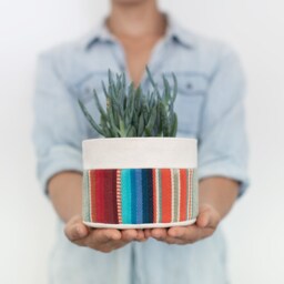 Medium Natural Canvas Sitting Planter - Black - thumbnail 2