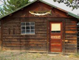 Musky Folk Art Hand Painted Large Wood Fish Cabin - thumbnail 3