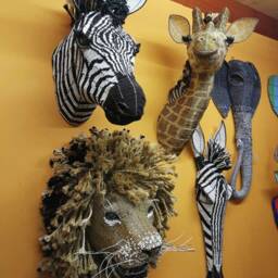 Lion Head Wall Hanging - Bead, Wire & Rope Animal Art/African Trophy - thumbnail 4