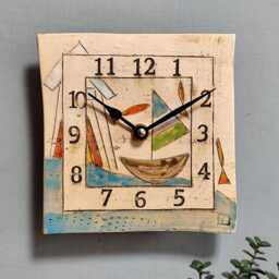 Handmade Nautical Small Wall Clock Beach Hut & Sailing Boat Decor - thumbnail 2