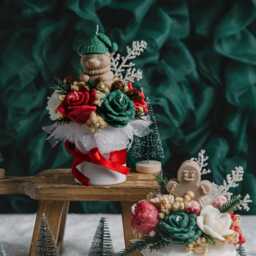 Handmade Mini Christmas Candle Bouquet - Wax Flower Arrangement - thumbnail 2