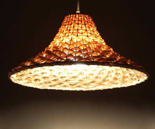 Hat-Shaped Bamboo Pendant Light Rustic Woven Lighting - image 1