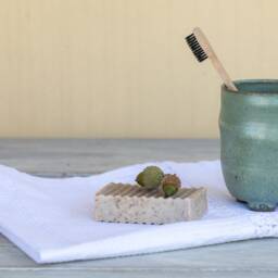 Light Green Ceramic Toothbrush Holder Handmade Pottery Bathroom Container, Us Ddp - thumbnail 3
