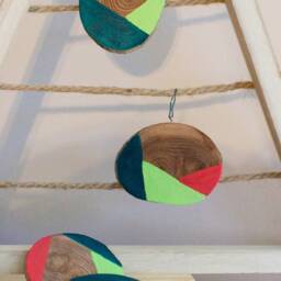 Hand Painted Wood Slice Christmas Ornaments Geometric Holiday Decor - Pack Of 4 - thumbnail 4