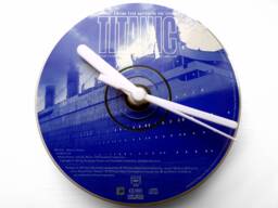 Titanic Cd Clock - thumbnail 1