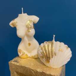 Soy Wax Torso Candle Set Scallop Shell, Gold Leaf Detail - thumbnail 2