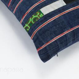 Vintage Hmong Batik Pillow Cover - Handwoven Indigo Throw Cushion - 20x20 - thumbnail 3