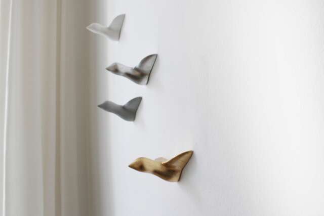 Jewelry Hanger, 4 Birds Gold, Silver Concrete & White - image 1