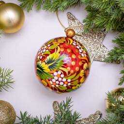 Small Hand Painted Christmas Balls With Butterfly Made Of Wood - Openable Ball in Ukrainian Style Decorations - thumbnail 2