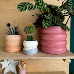 Wavy Concrete Plant Pot Handmade Minimalist Cactus Planter - thumbnail 3