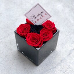 Black Premium Glass Vase With Preserved Roses, Eternal Roses in A Box - thumbnail 2