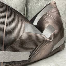 "Geometric Cushion Cover 12""x 20" - thumbnail 4